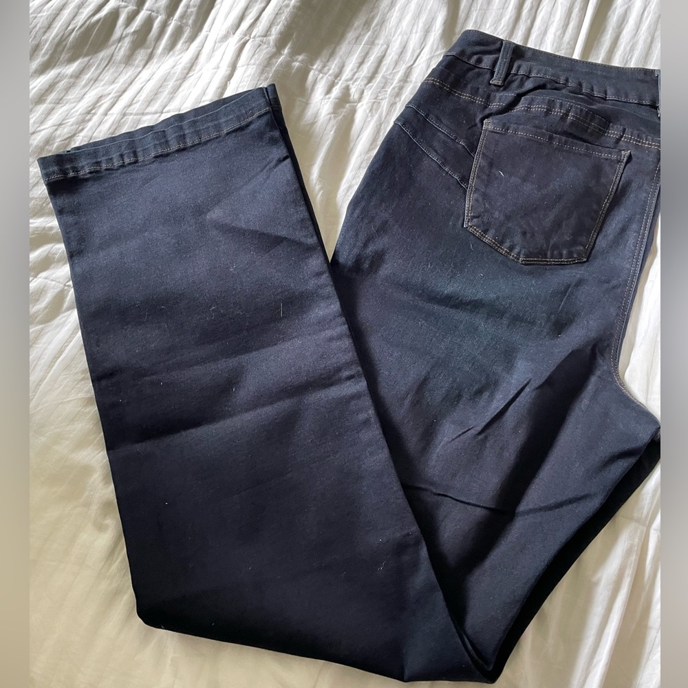 Avenue Woman’s Denim Boot Cut Straight Leg Indigo 18T